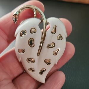 Gold and White Leaf Or Strawberry Pendant